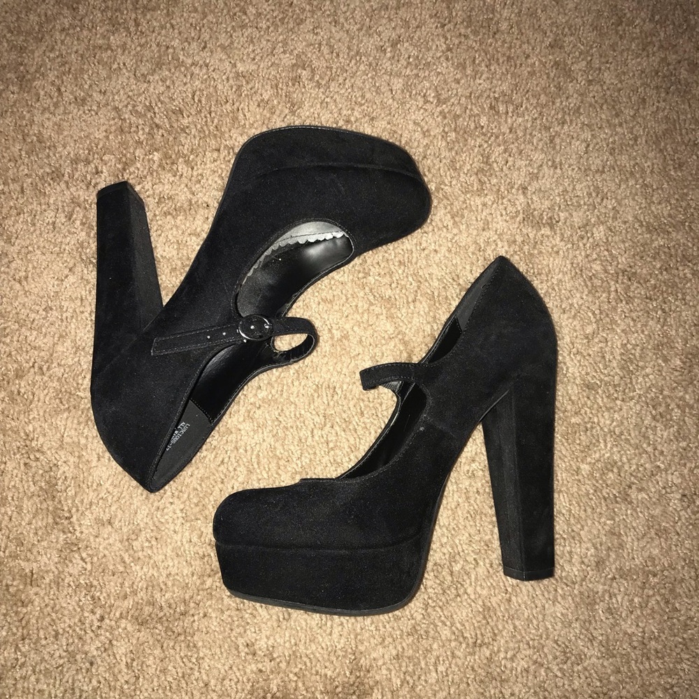 Black Platform Heels